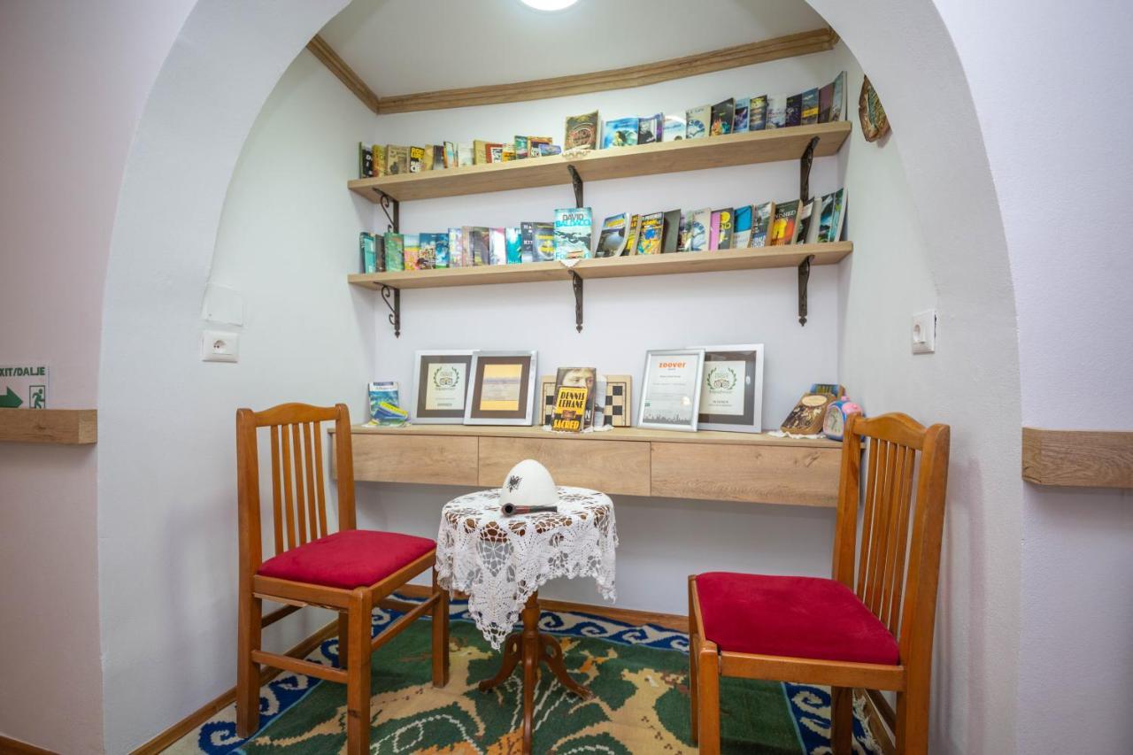 Bed And Breakfast Kotoni Gjirokastër Buitenkant foto