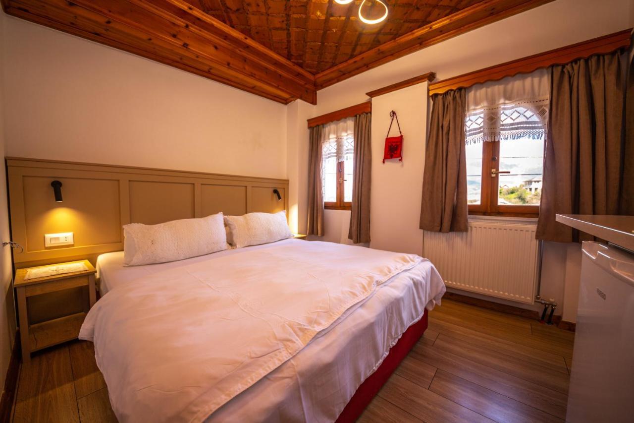 Bed And Breakfast Kotoni Gjirokastër Buitenkant foto