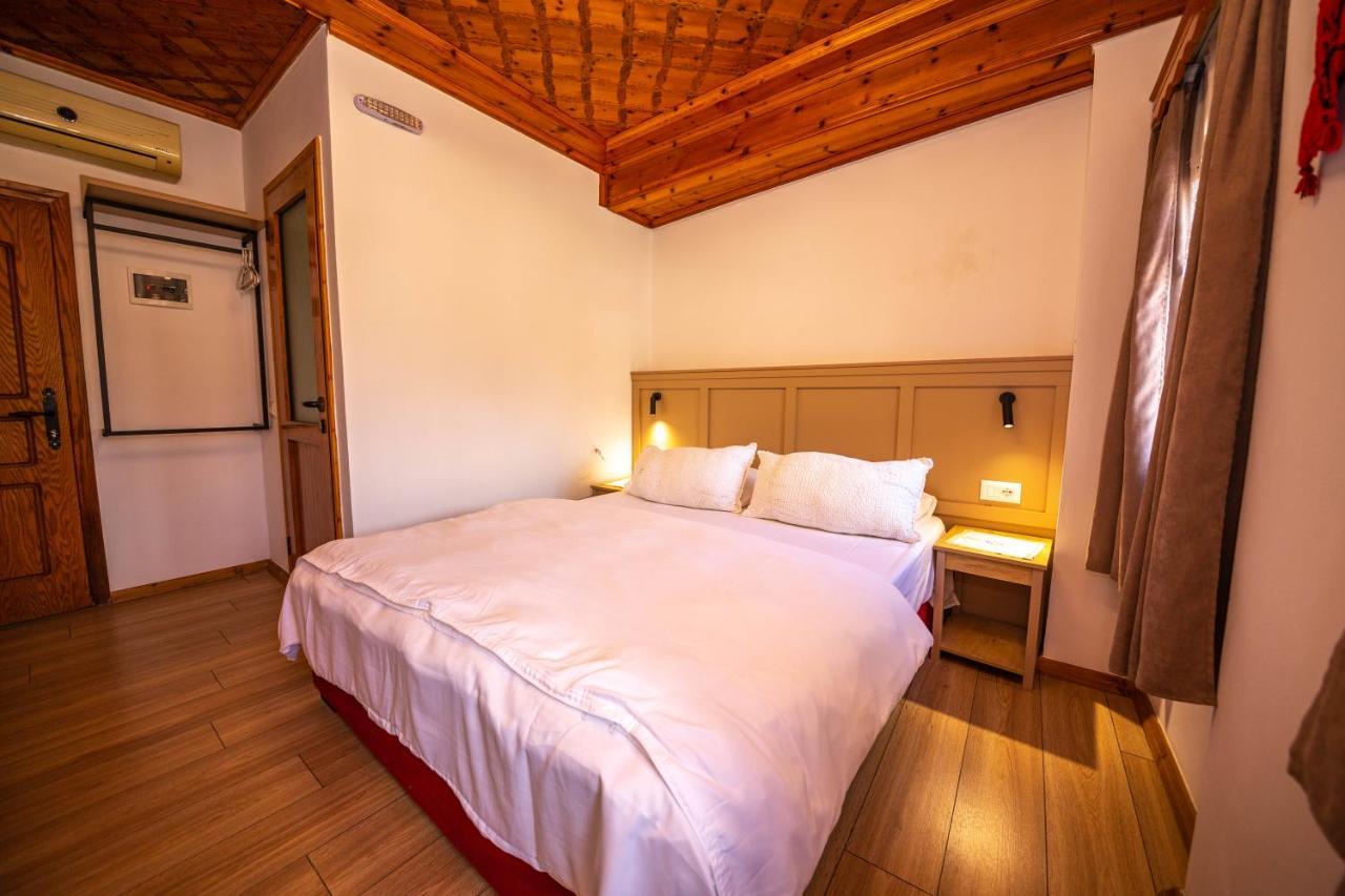 Bed And Breakfast Kotoni Gjirokastër Buitenkant foto