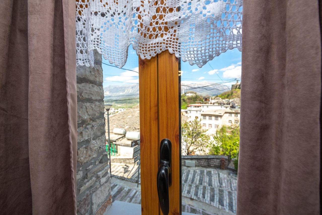 Bed And Breakfast Kotoni Gjirokastër Buitenkant foto