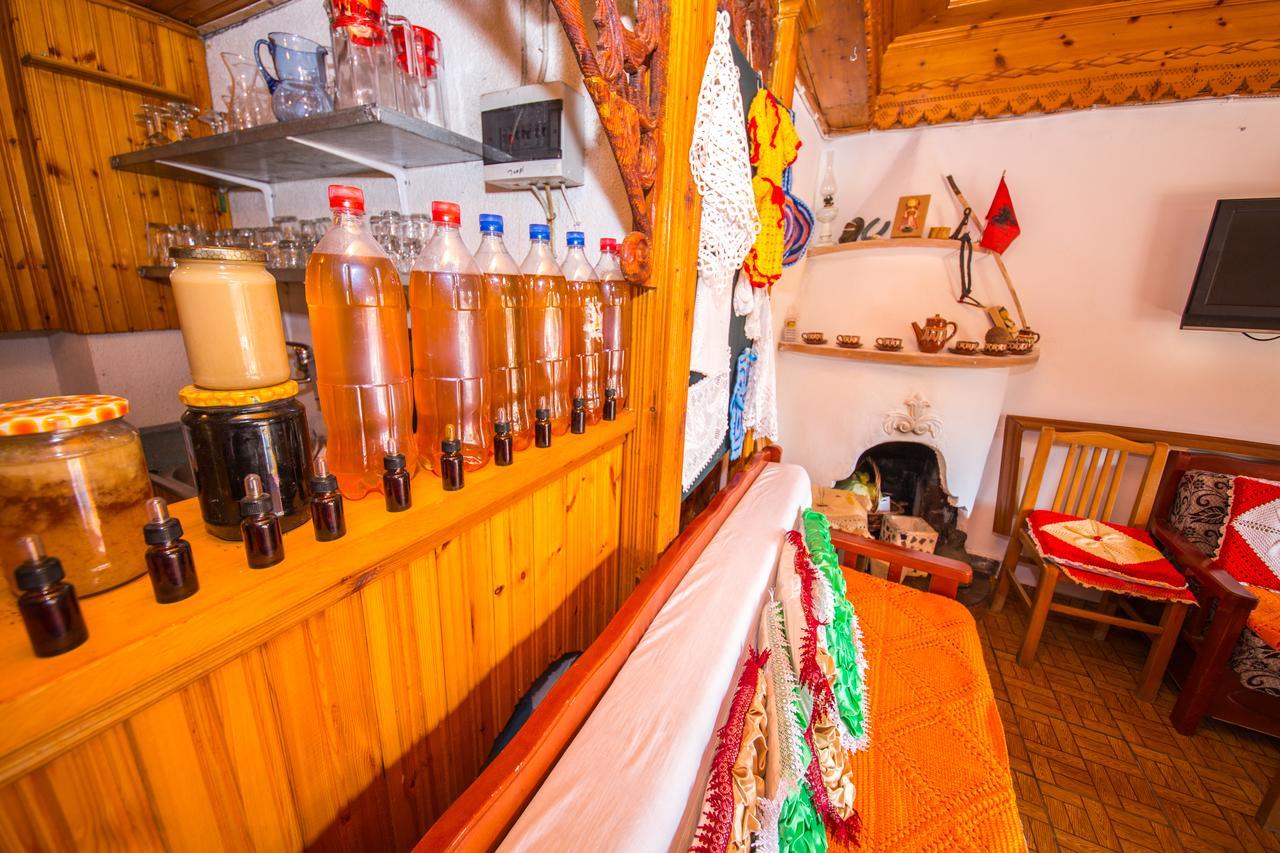 Bed And Breakfast Kotoni Gjirokastër Buitenkant foto